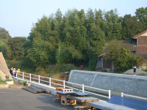 赤坂うどん：川岸